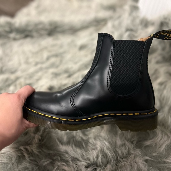 NWOB Dr. Martens Men’s  Chelsea Boots - Picture 6 of 9